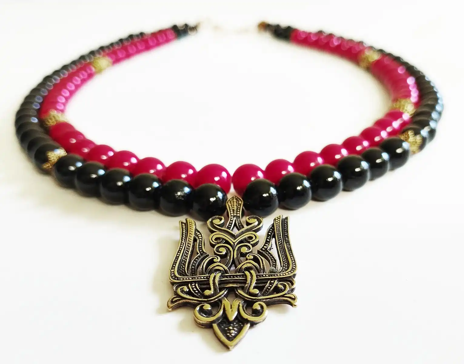 Пресований корал, тризуб